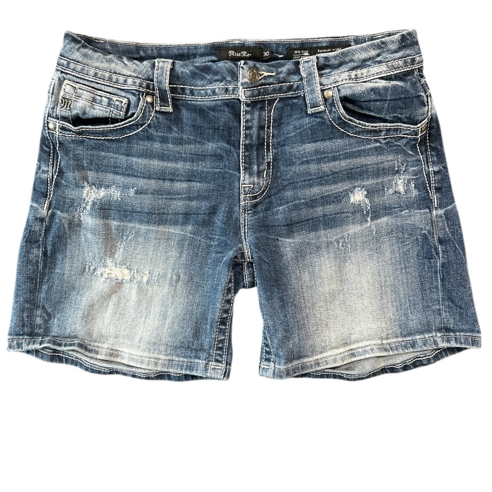 Miss Me Mid Rise Denim Medium Wash Women’s Shorts Size 30
